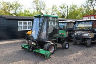2006 Ransomes Parkway Triple Cylinder Mower with Full Cab