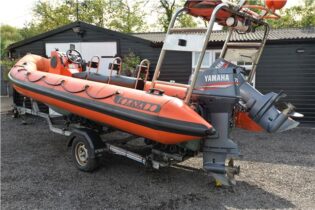 Tornado 6.5 meter inflatable rib boat Twin 70 hp Yamaha Engines