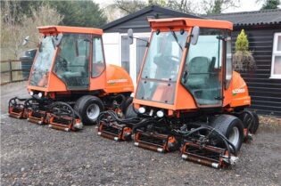 2016 Jacobsen LF570 4WD with Full Cab 5 Gang Mower