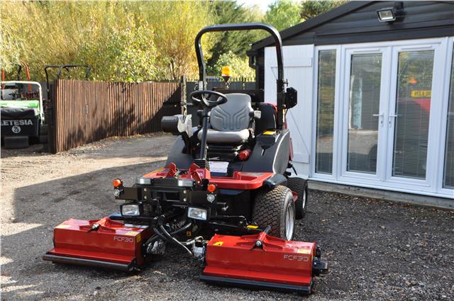 https://shared1.ad-lister.co.uk/UserImages/3573c220-bb79-47a8-aa41-27b4330dde6f/Img/groundcare machinery/0059h.JPG