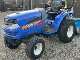 Iseki TH4335 Compact Tractor with Topper Only Done 74 hours