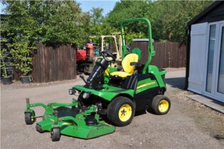 2020 Ransomes HR300 Outfront Rotary Mower 4WD