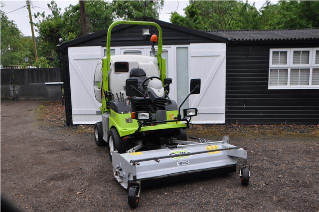 https://shared1.ad-lister.co.uk/UserImages/3573c220-bb79-47a8-aa41-27b4330dde6f/Img/groundcare m/DSC_0615.JPG