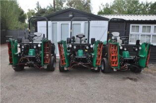2015 Ransomes Parkway 3 Triple Cylinder Mower 4WD