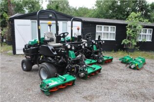 2017 Ransomes Parkway 3 Meteor Cylinder Mower with Flail Heads