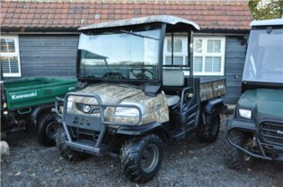 2008 Kubota 900 RTV in Camo livery with Hydraulic tipper and full Cab